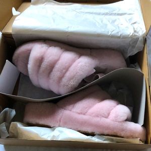 Ugg slides